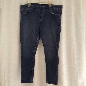 Levi's Pull On Jeggings 22